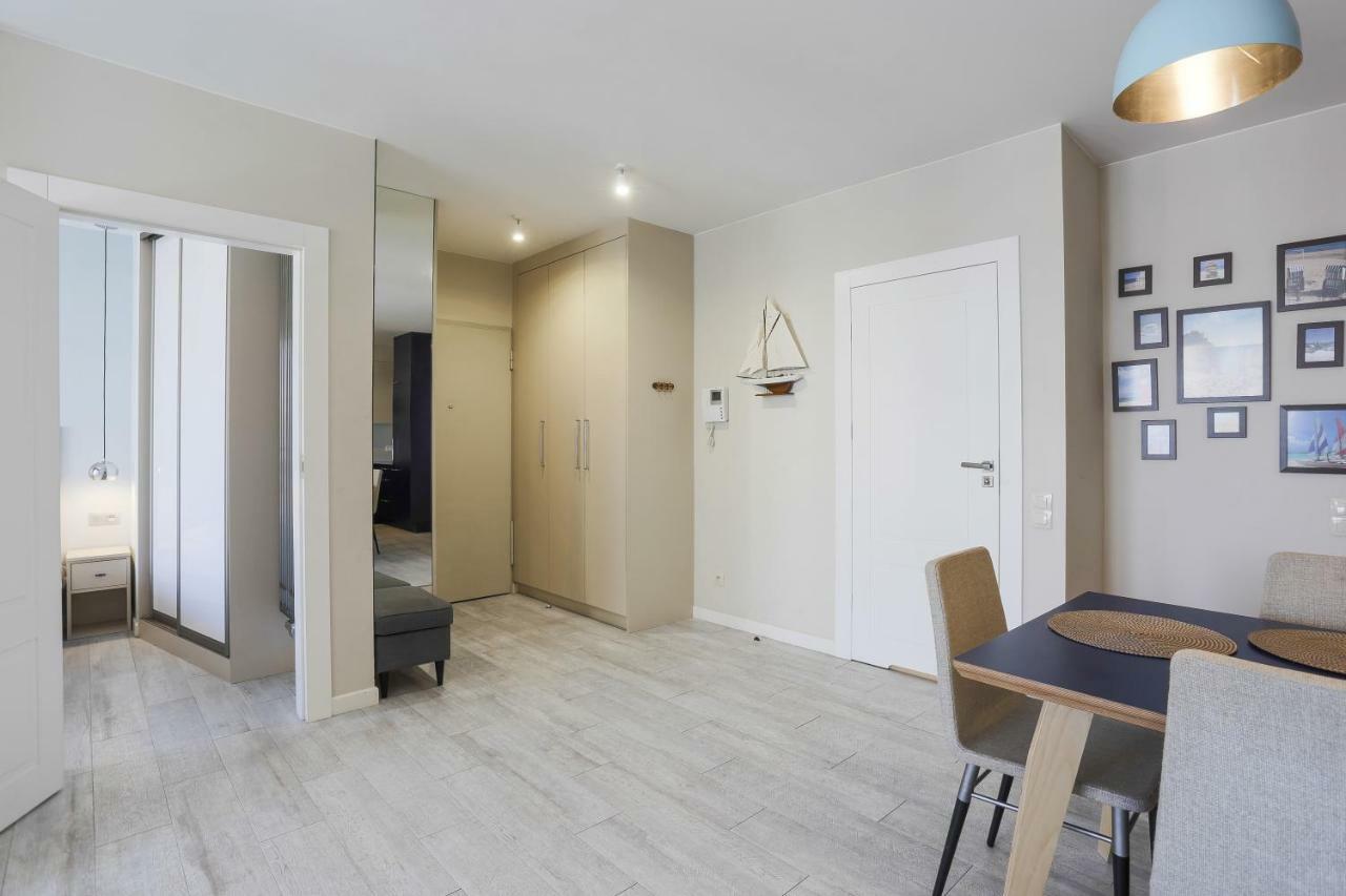 Unique Motlawa Riverbank Apartment Gdaňsk Exteriér fotografie
